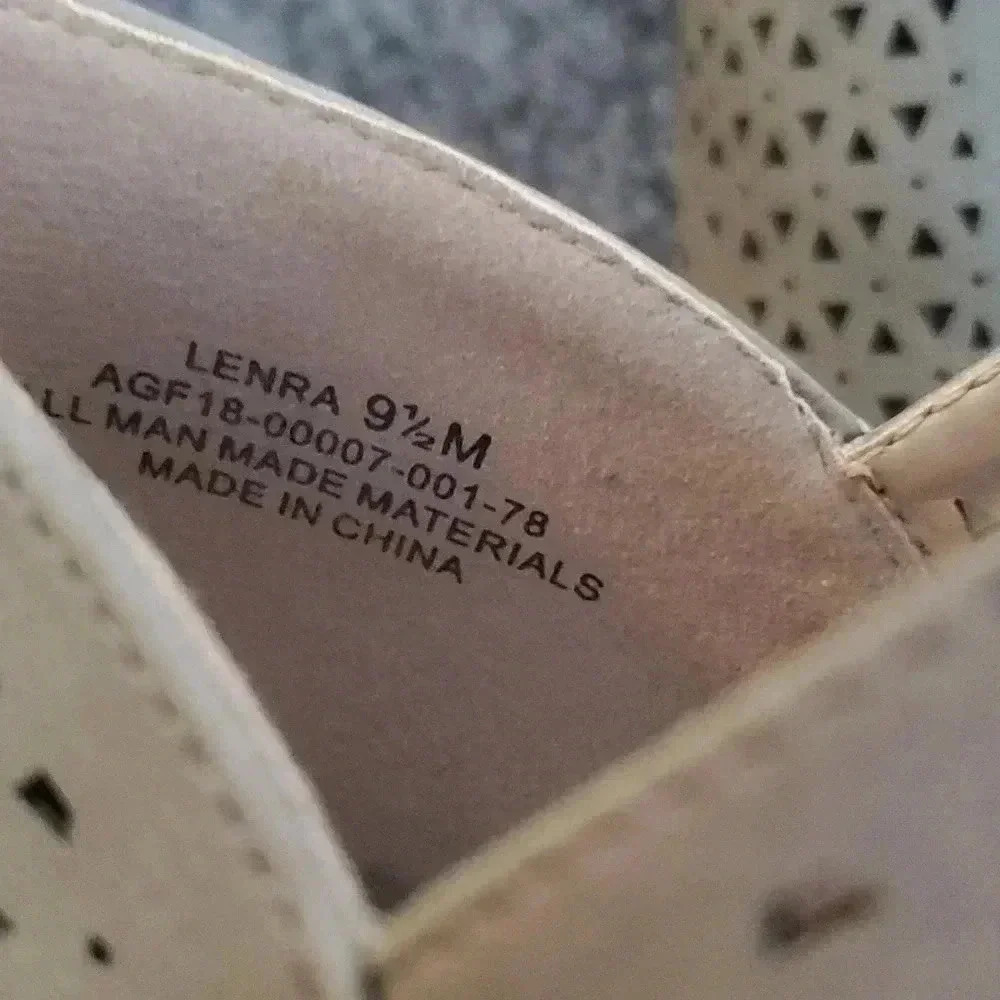 The Limited Taupe High Heels Size 9.5 - Picture 8 of 10